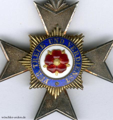 Lippe-Detmold, Hausorden (2. Modell), Ehrenkreuz IV. Klasse, 1. Abteilung