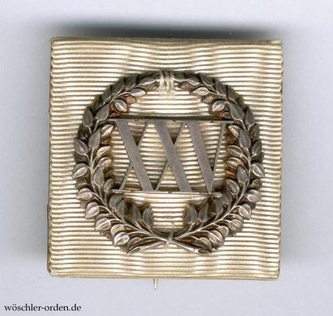 Preußen, Erinnerungszeichen zur Silbernen Hochzeit, auf weißem Band