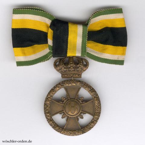 Sachsen-Meiningen, Ehrenkreuz für Verdienst im Kriege 1914/15 (1. Ausgabe) für Nichtkombattanten, an Damenschleife