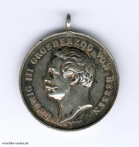 Hessen-Darmstadt, Allgemeines Ehrenzeichen (1. Modell) mit der Inschrift Für Rettung von Menschenleben (1. Ausgabe)